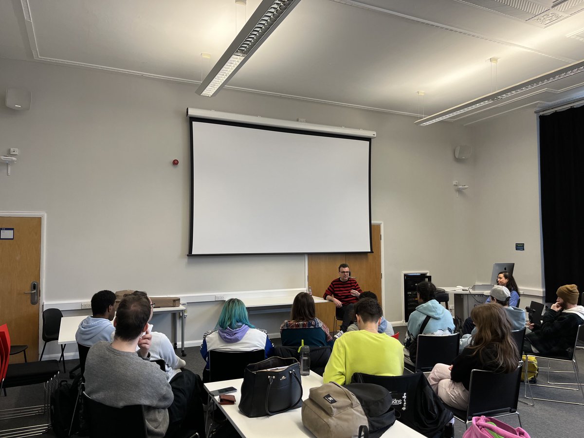 UK_Music's tweet image. Amazing #music #workshops at our #MAP ⁦@covcampus⁩ - ⁦⁦@emmamcgann⁩ Social Presence, ⁦⁦@veritypabla⁩ Music in Media, Frank from ⁦⁦@KyckerMusic⁩ Artist Development &amp;amp; ⁦⁦@TheRealBeano⁩ Game Composition #musiccareers #creativecareers #MAPTour