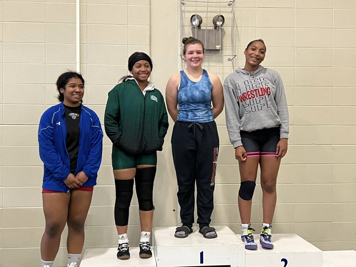 West Suburban Girls Wrestling tweet media