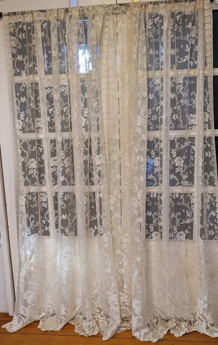 Stunning Romantic Floral Lace Vintage Curtains
56 x 84' each panel
ebay.us/I5aJpNmkcid
#vintage #vintagedecor #farmhousestyle #cottage #country #homedecor #frenchcountry #shabbychic
#curtains #lacecurtains #vintagelace #freeshipping #cornellstreasures #saleevent #collectible