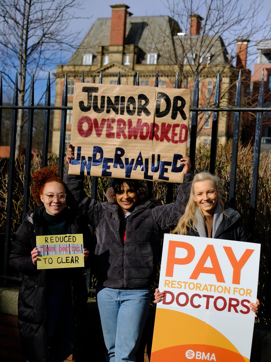 "Overworked &amp; undervalued" #JuniorDoctorsStrike at Newcastle's RVI