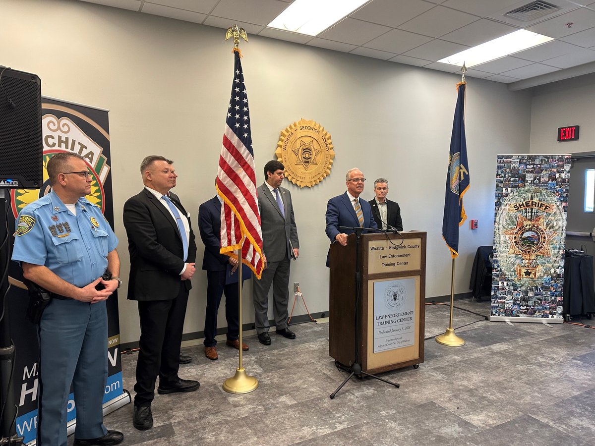 Senator Jerry Moran (@jerrymoran) on Twitter photo Great to host ATF Director Dettelbach & <a href="/DOJBJA/">Bureau of Justice Assistance</a> Director Moore in Wichita to announce a new <a href="/ATFHQ/">ATF HQ</a> forensics lab at <a href="/WichitaState/">Wichita State</a>. This state-of-the-art lab will bring more than 100 new good-paying, high-quality jobs to Kansas & will support ATF's capabilities across the nation. Great to host ATF Director Dettelbach & <a href="/DOJBJA/">Bureau of Justice Assistance</a> Director Moore in Wichita to announce a new <a href="/ATFHQ/">ATF HQ</a> forensics lab at <a href="/WichitaState/">Wichita State</a>. This state-of-the-art lab will bring more than 100 new good-paying, high-quality jobs to Kansas & will support ATF's capabilities across the nation.