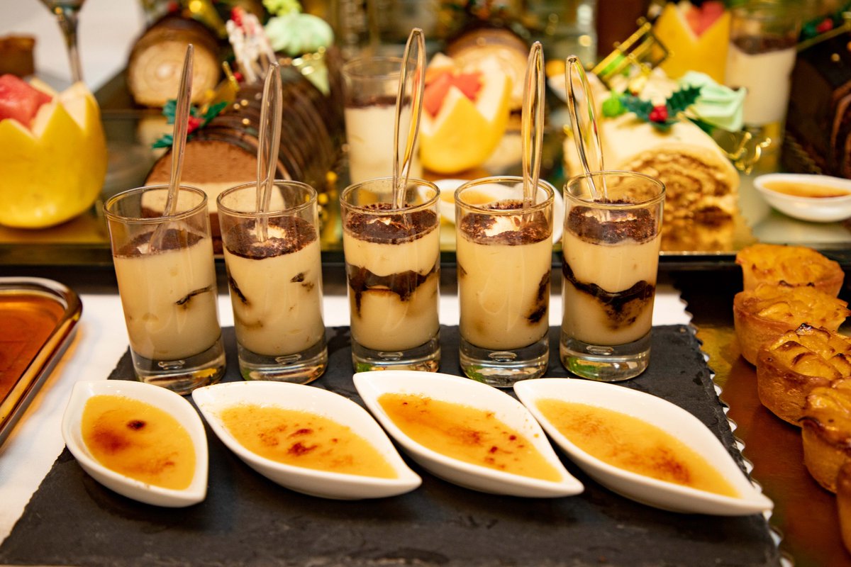 Hotel2Fevrier's tweet image. Partager de bons moments autour de nos buffets dans un cadre convivial entre amis ou en famille.

Restaurant Namiélé de l'hôtel 2 Fevrier
de 12h00 à 15h00

Réservez : + 228 22 23 86 00