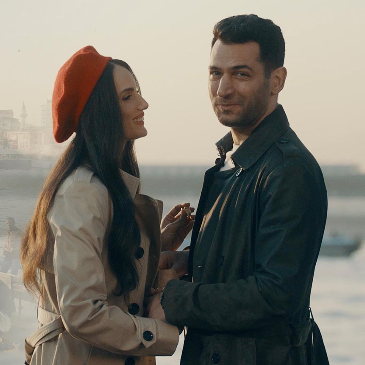#MuratYildirim - Rams City Haliç reklamımız yayında... 
#Imanelbani  <a href="/MYildirimResmi/">Murat Yıldırım</a> <a href="/ImaneElBani/">Iman ELBani Yildirim</a> 
#Reklam #photo