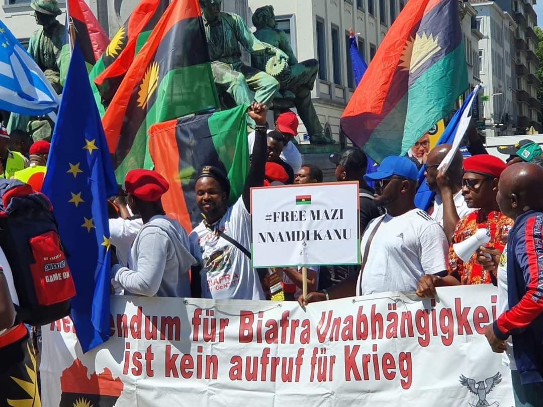 Biafra_1st_son's tweet photo. "Biafra restoration project is a process -Dont expect noise" "Not every international community that wants to work with you will prefer you coming online to talk about it. The less you talk, the better."

Mazi @ChinasaNworu 
10/03/2023
#FreeBiafra #FreeNnamdiKanu #ProtestLoading https://t.co/wpcNeBNeQD