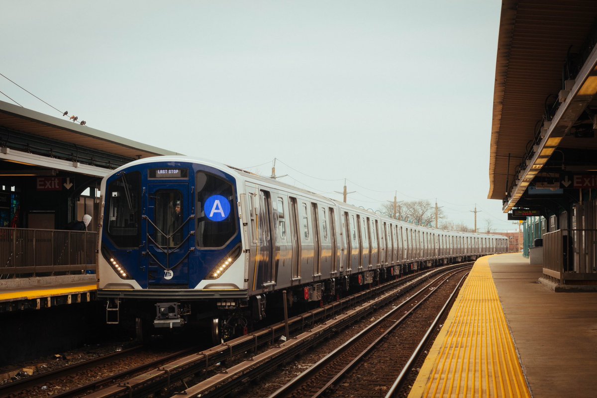 rebelgod01's tweet photo. After almost 2 years of testing, the R211 is finally in service #mta #r211 https://t.co/mcvcX3eOFO