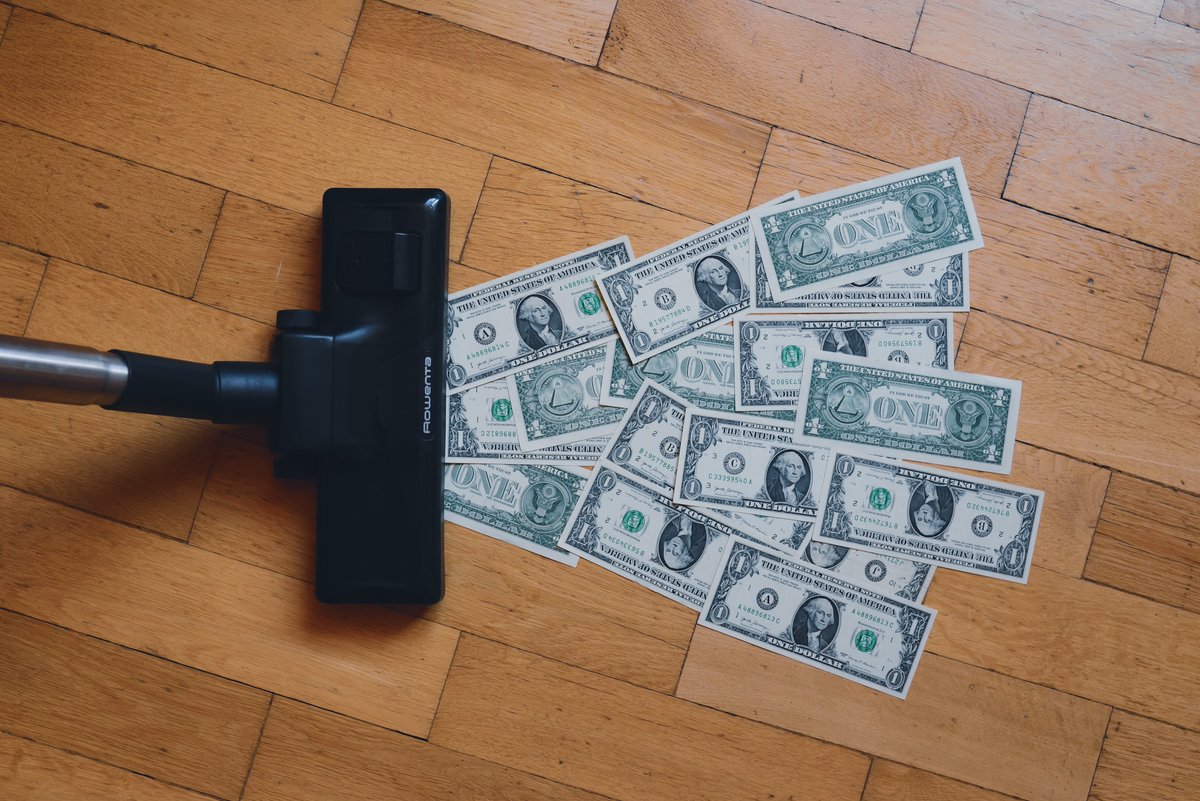DineroCOP's tweet photo. ¿Sabes qué es la inflación y cómo afecta a tu bolsillo? 

¿Y qué tiene que ver con las tasas de interés que cobran los bancos y las entidades financieras? 

En este hilo te explicaremos estos conceptos y su relación en la economía. https://t.co/dm5cic19Ot