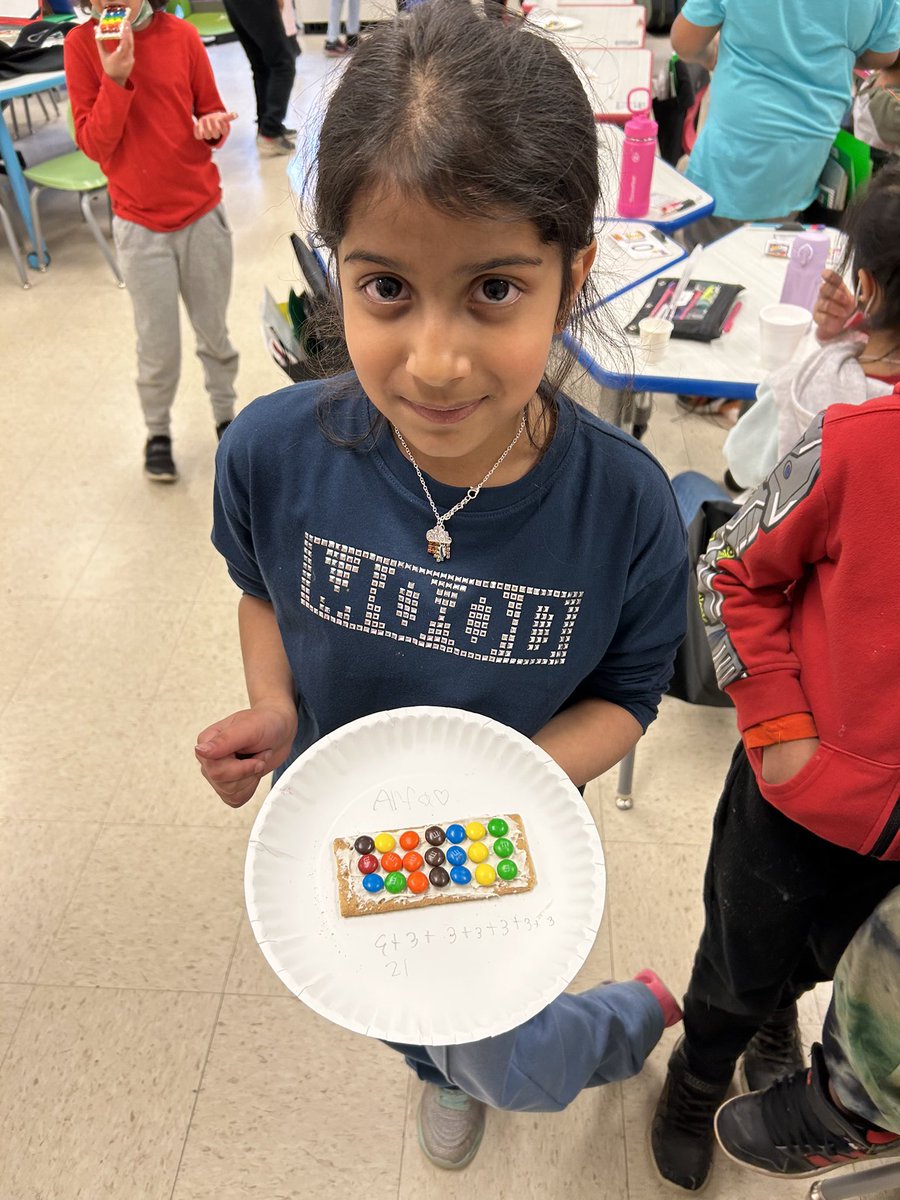Ms. Kukulski’s 2nd grade lions understood the assignment!
They created arrays to show their work.  Not only was this hands on, creative, but also very delicious 😋