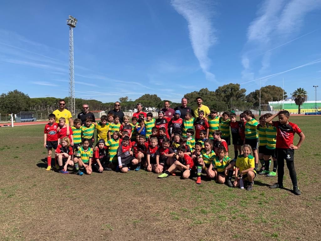 Thank you to our hosts @AthRugbyCRAP &amp; to @CLUBRUGBYCADIZ for a great tournament at the weekend! 🙌

#GibraltarRugby Age Grade were there in numbers with 30+ players &amp; coaches in attendance!

📝 Match reports &amp; photos to come…

#Gibraltar #Rugby #RugbyFamily