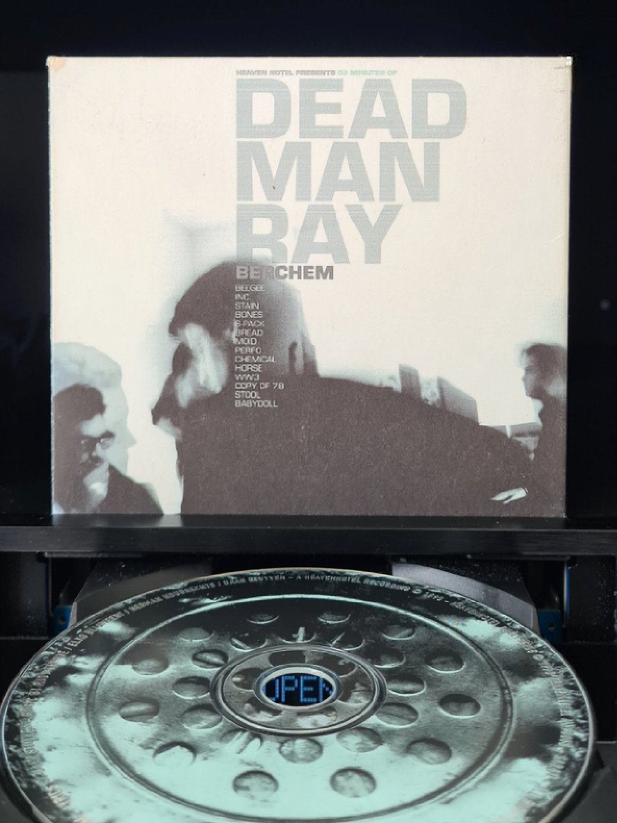 AlbumAlmanac's tweet photo. 🗓️ 25th anniversary! (March 13, 1998)
💿 Dead Man Ray - Berchem
🎶 I want the deck, not the card/ I'm gonna fake a new start/ Gonna clean up my garbage and sell it like art
#DeadManRay https://t.co/7Bshf9aZZh
