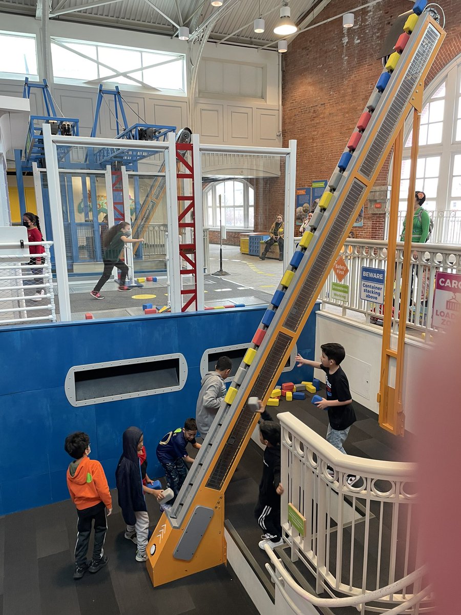 Today our 2nd grade <a href="/HHESHUSKIES/">HHESHUSKIES</a> had a blast during our <a href="/portdiscovery/">Port Discovery Children’s Museum</a> #exploration #fieldtrip @MCPSCommunitySc #enrich #expand #engage #support