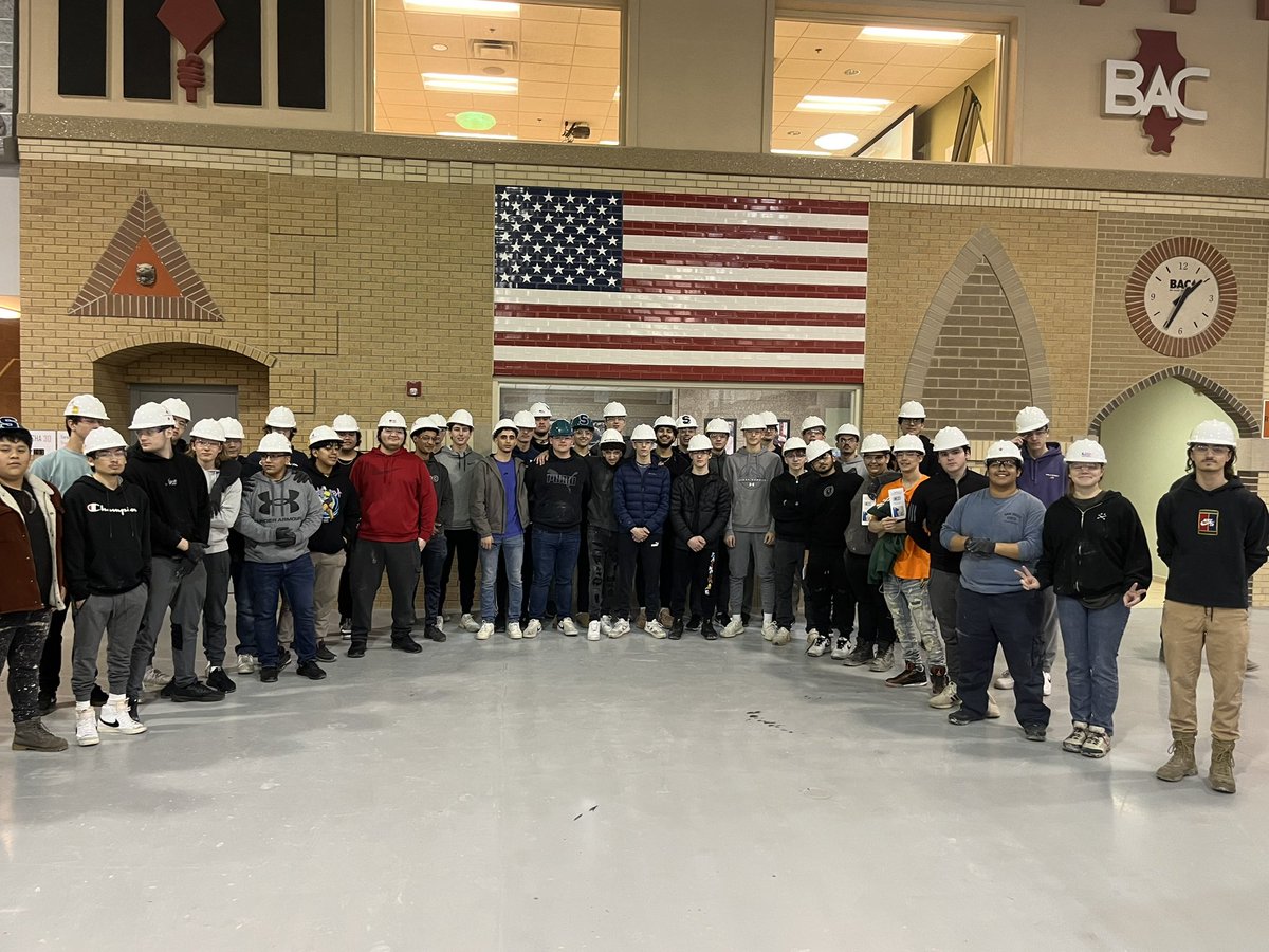 StaggMathConstr's tweet photo. Last week our Math and Construction class visited the Bricklayers union and learned first hand how to tuck point, build a wall, and lay tile.  It was a great experience for our students, thank you to the Bricklayers Union for hosting us.  @StaggHighSchool @StaggSTEM https://t.co/Nf98BXB32M