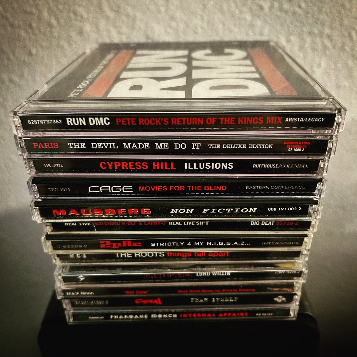 hiphopgods's tweet image. Stack em up…
#rundmc #peterock #ripjmj #paris #cypresshill #cage #ripmausberg #reallive #kdef #larryo #rip2pac #theroots #ripmalikb #riphub #clipse #blackmoon #casual #pharoahemonch #hiphop #cd #stack #hiphopgods