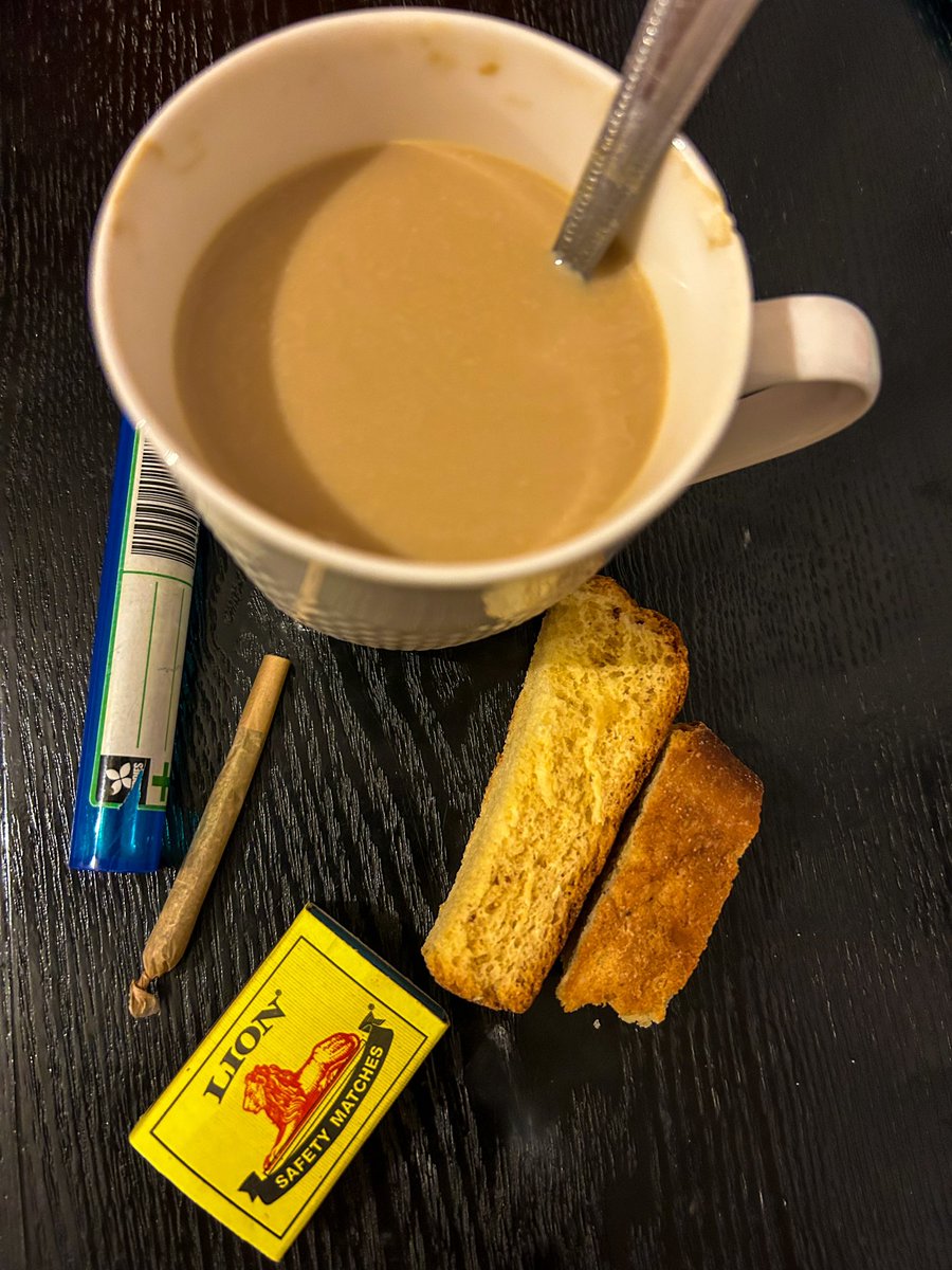 dreambudgirl's tweet photo. ☕️🍃💚 https://t.co/9HAoZO92RP