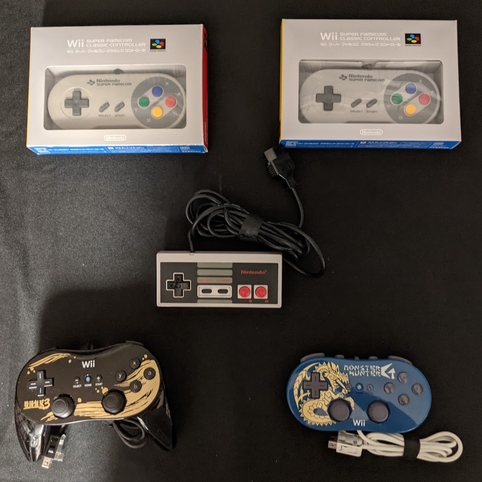 MinusWorldGames's tweet photo. Here's a couple of items just for you. Take a good look. #nintendo #gamecube #wii #monsterhunter #timesplitters #sonic #bomberman #linerider #smurfs #retrogaming #minusworld https://t.co/pnDbyAF5F6