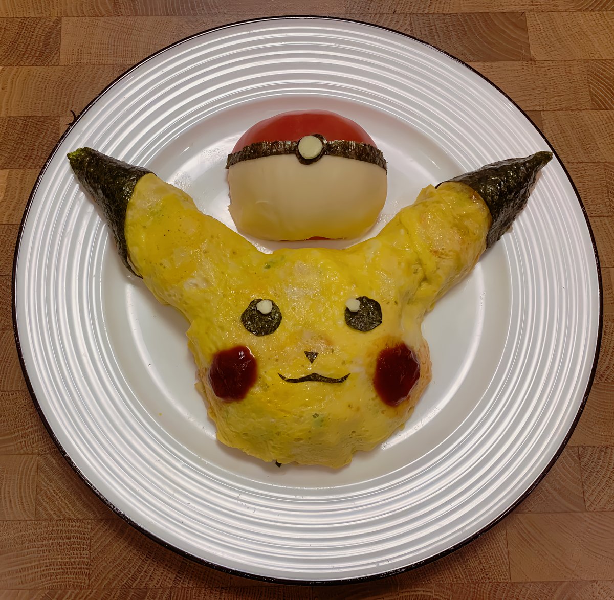 cicci_yum_japan's tweet photo. Today, I share with you how to cook Pikachu omurice❤️
For the detailed recipe, please visit today's blog at the URL listed in the profile section😊
#cicciyumyumjapan #japanbox #snackbox #foodbox #japanesesnack #japanesefood #tokyo #japanlover #pokemon #pikachu #omurice #cooking https://t.co/oKltELP18T