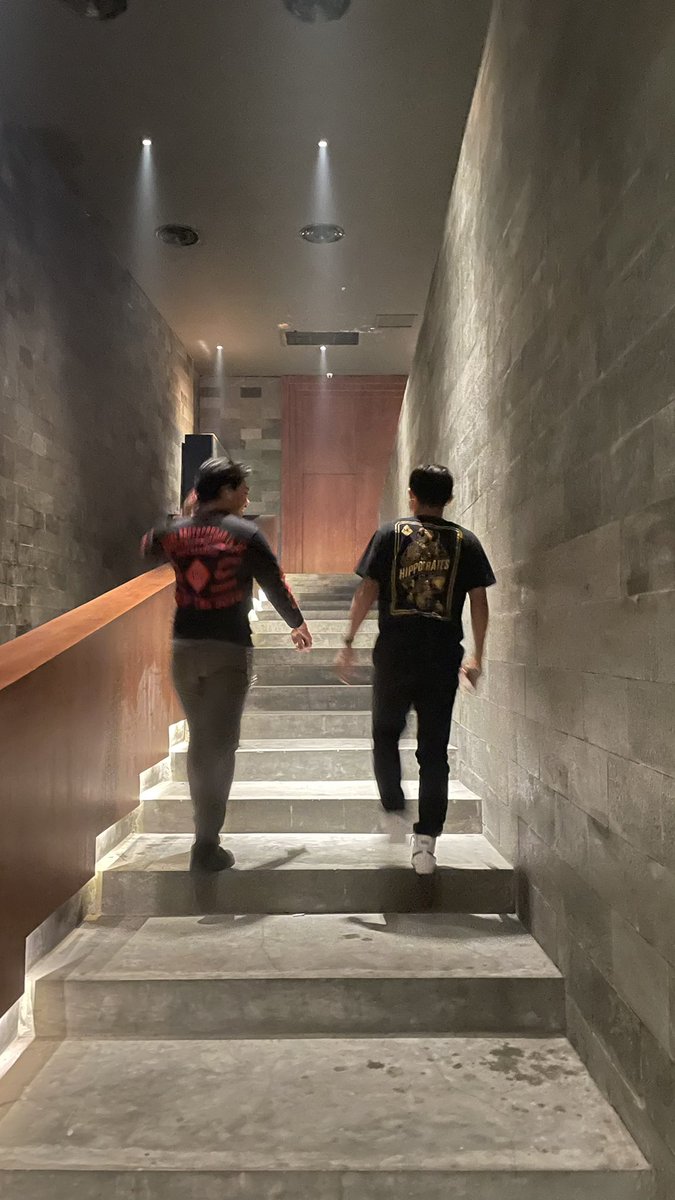 ABramastio's tweet photo. 🍻🍻 https://t.co/KpcBEq4QkV