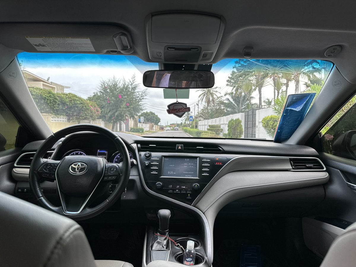 FrankDoe101's tweet photo. 2018 Toyota Camry SE
2.5L engine
57k miles
Key start
Touchscreen infotainment system
Rear view camera
Leather / cloth interior
Lane departure assist
Pre collision assist
Fog lamps
Alloy wheels

Price - 210k p3😁
Pls rt 😉

#YourCarGuy 🚘🕺🏽 https://t.co/yI3OEn8abR