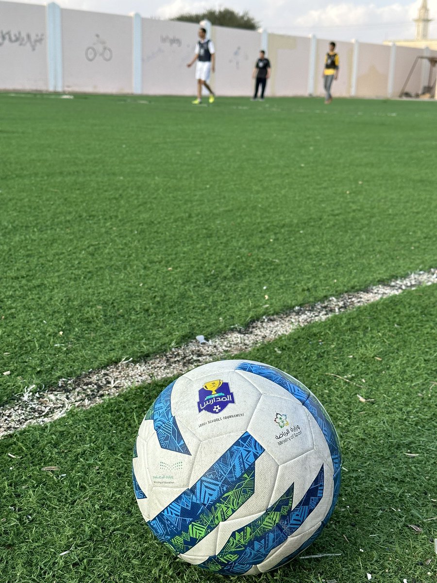 alrain_1's tweet photo. تدشين دوري المدارس بمحافظة الرين عصر هذا اليوم الاثنين الموافق ١٤٤٤/٨/٢١هـ بحضور مدير مكتب #تعليم_الرين وممثلي الفرق المشاركة واللجان التنظيمية والادارية. https://t.co/6pHpttQCKe