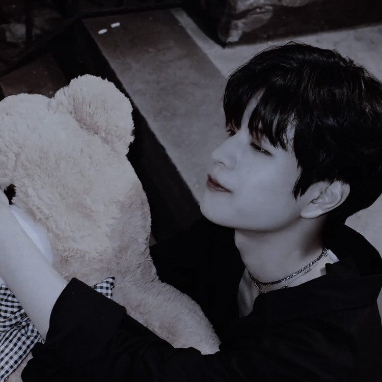 hosurivr's tweet photo. #2min ; #minseung ! au, в котором минхо перепутал др Сынмина с др Джисона, а тот его котов. О глупых признаниях в любви и исправлении ошибок. https://t.co/VN5leD6yzT