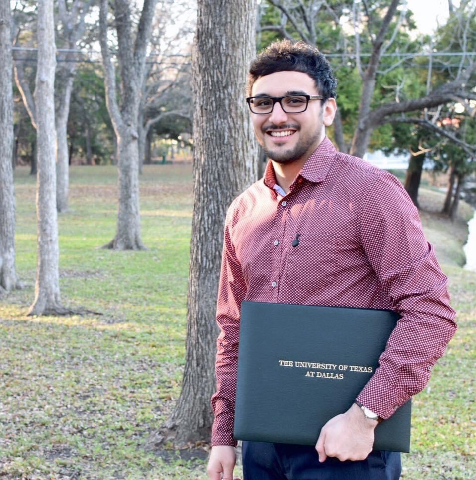 UTDallasAlumni's tweet image. Dr. Mounir Contreras BS'15 is this week's #AlumniMonday!

He was in the Cycling Club and Pre-PA Society during undergrad. 

Since graduating, Dr. Contreras pursued a medical degree and now works as an Emergency Medicine Resident Physician at UT Southwestern Medical Center.