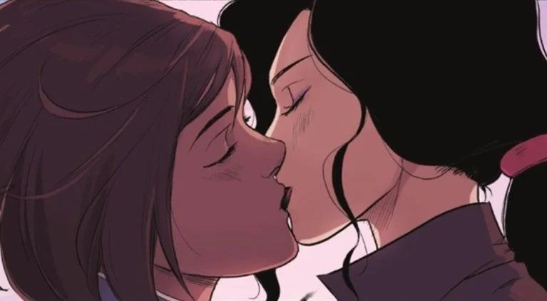 bitchshreksual's tweet photo. Korrasami kisses throughout comic series https://t.co/kMB5c6WiDb