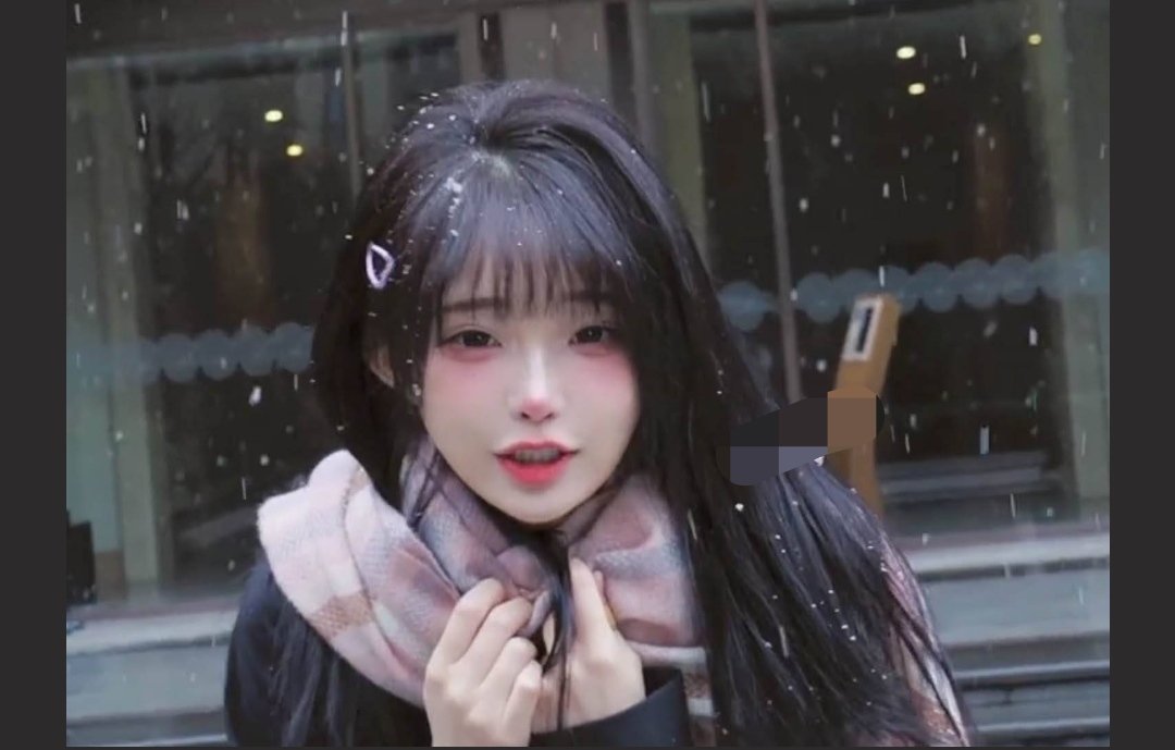 人间水蜜桃鸭 on Twitter: dy热🍉 抖音 943 万粉丝大网红：你的欲梦 直播时不小心漏点 完整视频流出