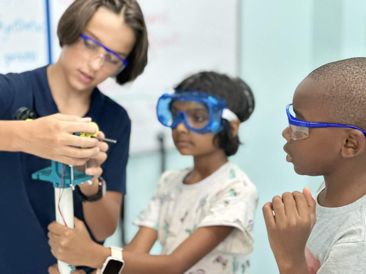 dcarollo_edu's tweet photo. Our grade 4-7 students are working on an exciting #energy and #engineering unit with #theCGC! They are designing and testing #renewableenergy prototypes that they will present to a #sharktank panel of experts. #AmbatovyisEducation @ISSCommunity https://t.co/mhofQ0pEap
