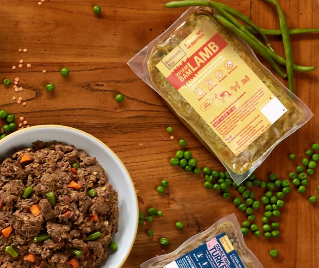 GoodVetPetGuide's tweet photo. .@ButternutBox Wham Bam Lamb is made with 60% #humangrade meat fresh vegetables: Sweet Potato, Green Lentils, Peas, Cauliflower & healthy extras such as Rosemary, flaxseed powder & Thyme
No added nasties!
https://t.co/u0gQjTDHtI
#thepetsbiz https://t.co/Np1RbBOzFa