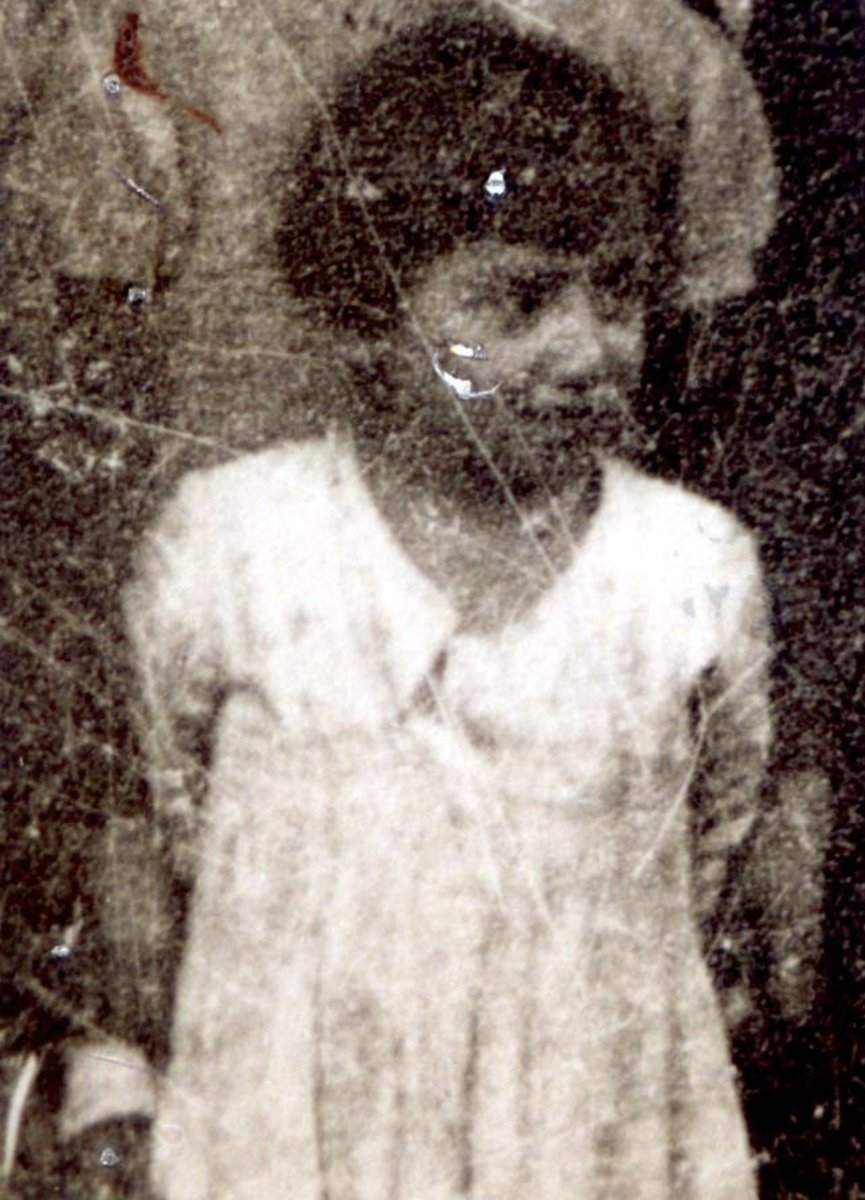 13 March 1931 | A Hungarian Jewish girl, Ilona Junger, was born in Miskolc. 

In 1944 she was deported to #Auschwitz and murdered in a gas chamber.
