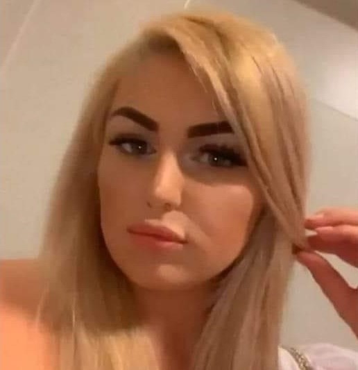 Tributes have been paid to Walsall Healthcare staff member Chloe Arnold.  Chloe, a Clinical Support Worker for five years and latterly on the temporary staffing bank, has died at 25. Tributes, news of a balloon release and a GoFundMe link are here. bit.ly/3Fmlamp