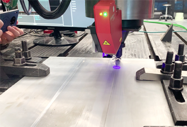 IntelligentLas1's tweet image. Accurate path measurement of blank welds through laser vision seam tracking system. intelligent-laser.com/seam-tracking-… #laserseamtracking #lastracking #seamtracking