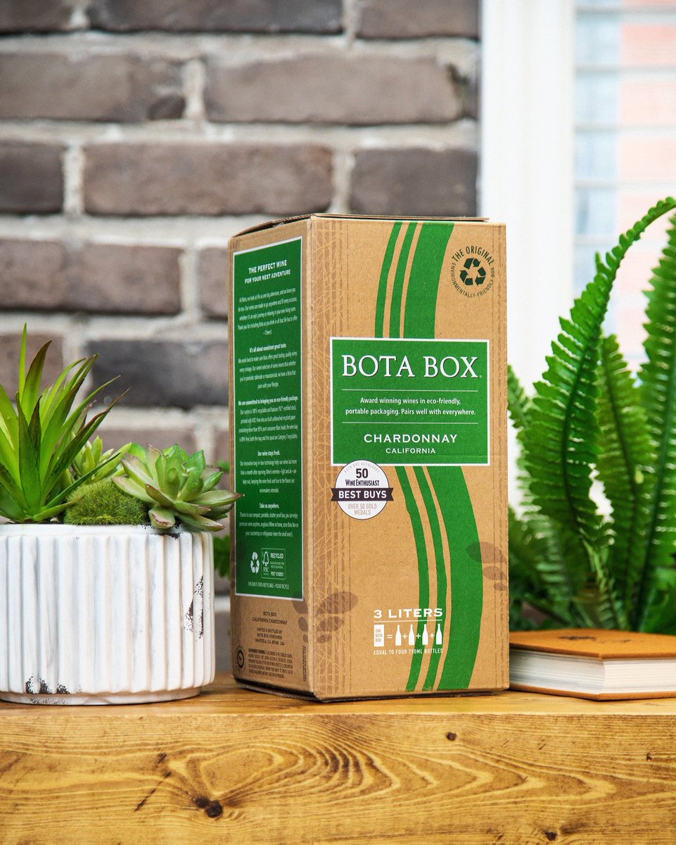 csbeverage's tweet photo. The best things in life are green (including recyclable packaging)!
.
.
.
#botabox #botachardonnay #botaboxchardonnay #chardonnay #boxedwine #boxwine #whitewine #recycle #plants #green #craigstein #craigsteinbeverage #csbeverage #csb #boise #boiseidaho #idaho @Bota_Box https://t.co/50PaDElWTK