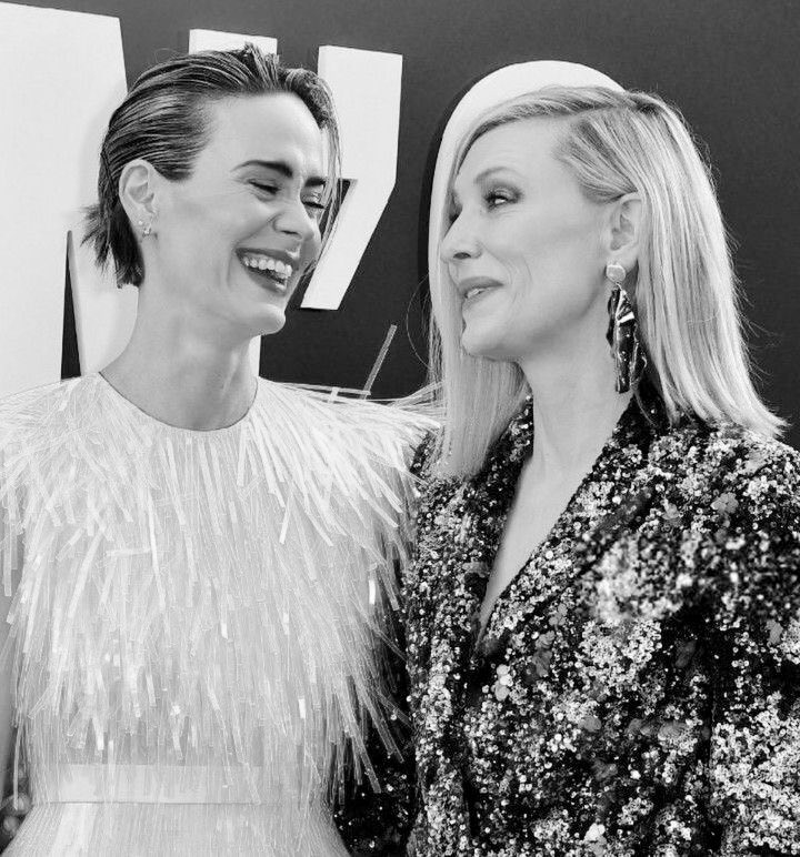 carolsstann's tweet photo. does it ever                                   just how fast 
drive you crazy                      the night changes? https://t.co/MXCP2xe4ou