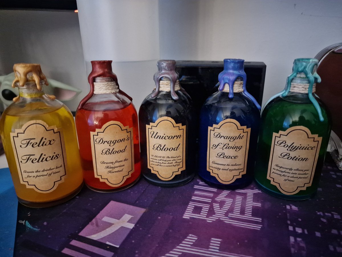 First lot done, can't wait to put together my Harry Potter shelf😁