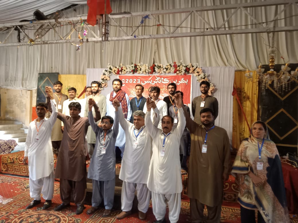 MasrorShah's tweet photo. Marxism and national liberation movement in Sindh is on rise !
Workers' Resistance Movement organized its first Congress .Hundreds of Delegates from all over Sindh Participated . 
@pind_wave @Aww_yaz @zuhaib_pirzada @ammaralijan @AmmarRashidT @sanagar_ali @HamidMirPAK https://t.co/FTykX5NWIQ