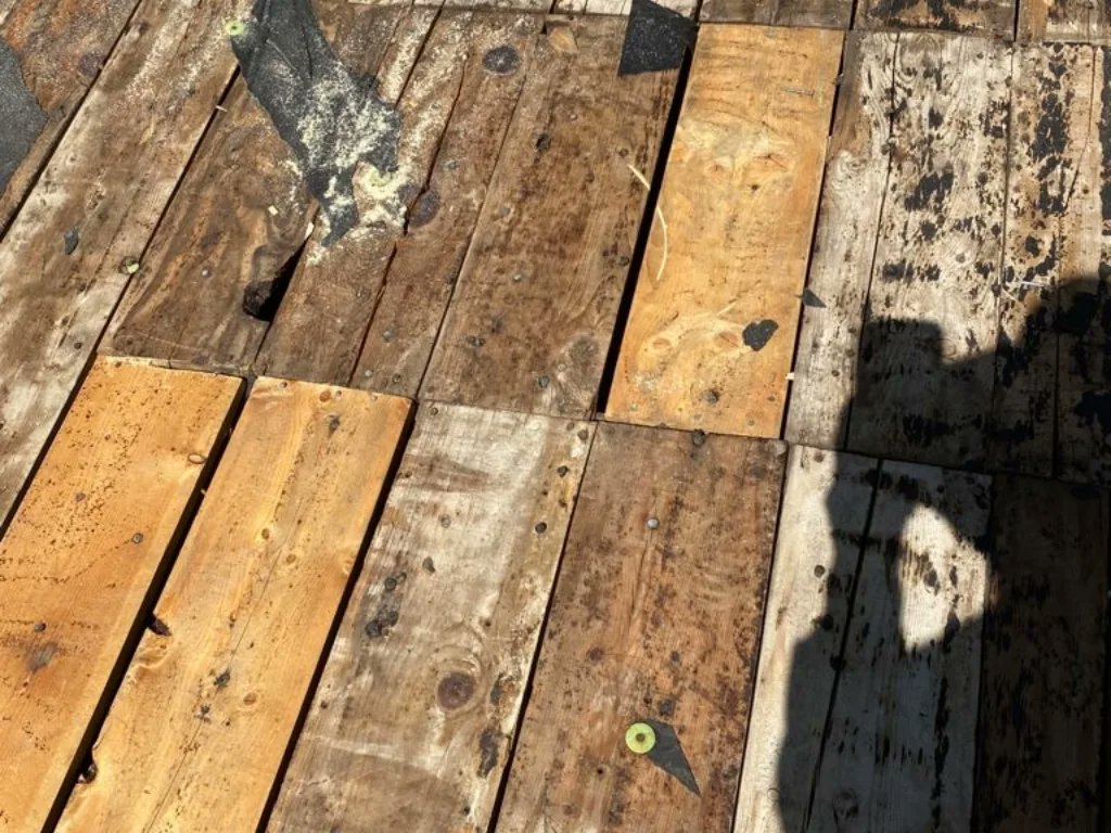 GoRoofTuneUp's tweet photo. A job well done by our roofers in Colorado!
#thankyou #roofers #roofingcompany #roof #grtu #colorado #roofwork #roofworld #construction #mondaymotivation #workhard https://t.co/WdLFIywrqU