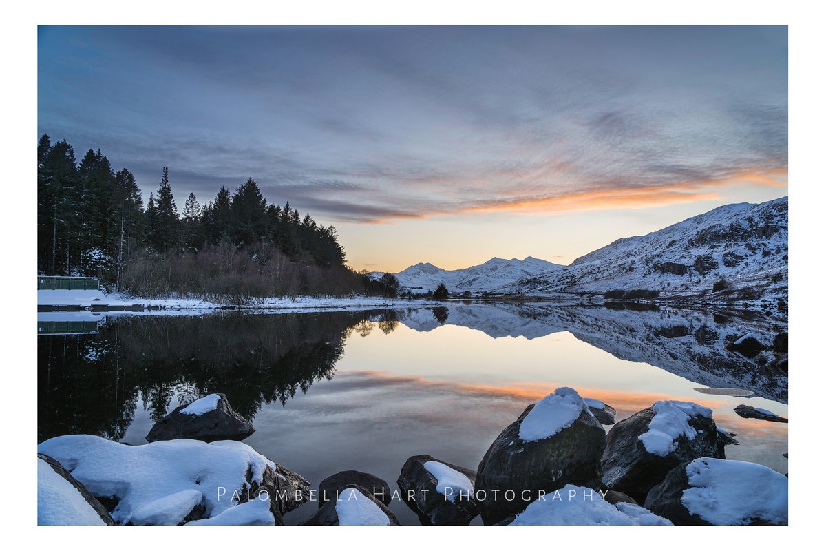 Sunset over Yr Wyddfa (Snowdon) captured from the lakes of Llynnau Mymbyr
#sunset #yrwyddfa #snowdon #llynnaumymbyr #eryri @BBCWales @visitwales @GoNorthWales
#ThePhotoHour #StormHour #potd #reflections