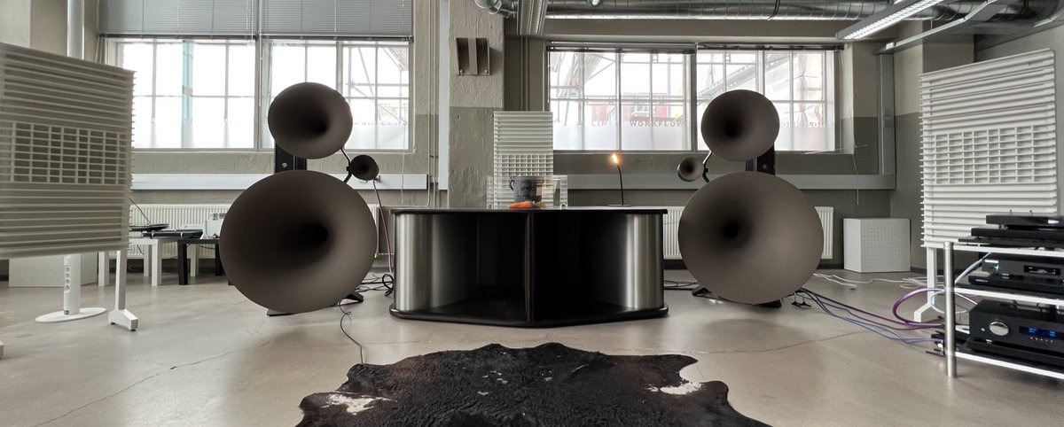 Ei se ny mikkää Sonyn soundbar oo, mut aika nätti saundi, koko ja hintalappu 👌🏻✨