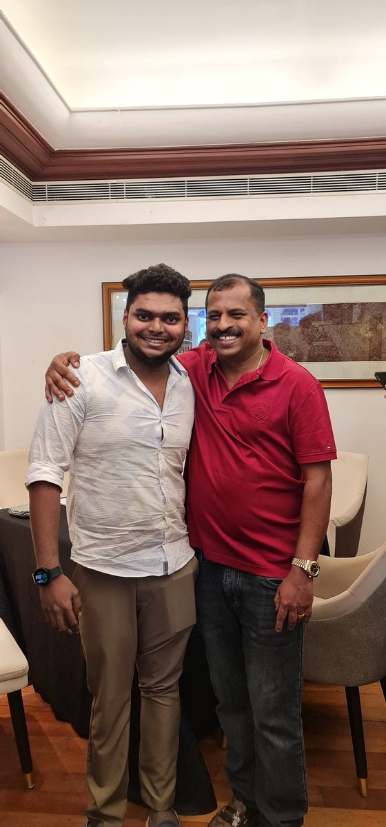 nishar4evr's tweet photo. The legendary chef. https://t.co/GBKdYbGPy3