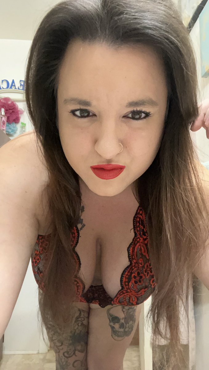 stacydrake28's tweet photo. @onlyfanshore https://t.co/ZCgVFoX13E https://t.co/RgPVRzTfdX