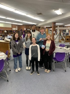 AfftonHS's tweet photo. A student led Art Club has met this semester as part of a  20% project for Honors English II. Recently, they had their culminating  show to display their recent projects. #afftonstrong #afftonlearns https://t.co/tBy7aK8wCT