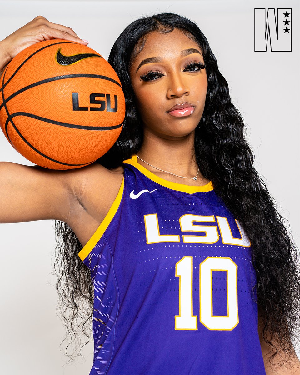 LSUwbkb's tweet photo. Cover Queens 😈 https://t.co/0rwBSQFZEZ