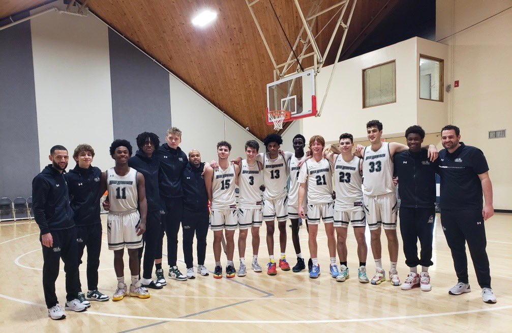 NewHamptonHoops's tweet photo. Final record of 22-12 (9-7) T-3rd in NEPSAC AAA and National Prep Championship qualifiers. With 0 returners from last year’s roster, this group was counted out and slept on all year. Continued to battle and set the standard for New Hampton Basketball. Have so much to be proud of https://t.co/WmvdEq0kef