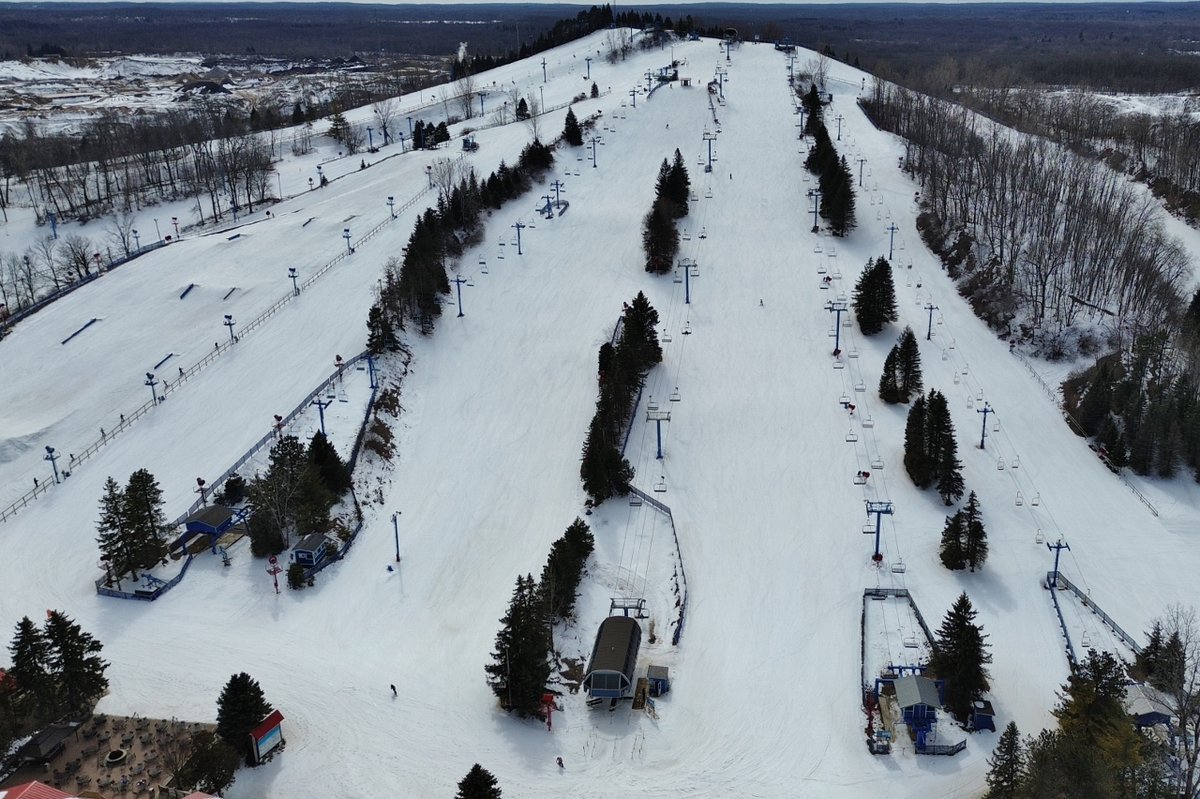 MT HOLLY UPDATED SPRING HOURS
Afternoons only weekdays &amp; updated weekend. 100% Open. Weather permitting, here's our hours for this week at #SkiMtHolly.
🏂 Monday-Thursday, 2pm-9pm
☘ Friday, March 17, 10am-9pm
⛷ Saturday, March 18, 9am-9pm
🏄‍♀️ Sunday, March 19, Beach Day, 9am-9pm