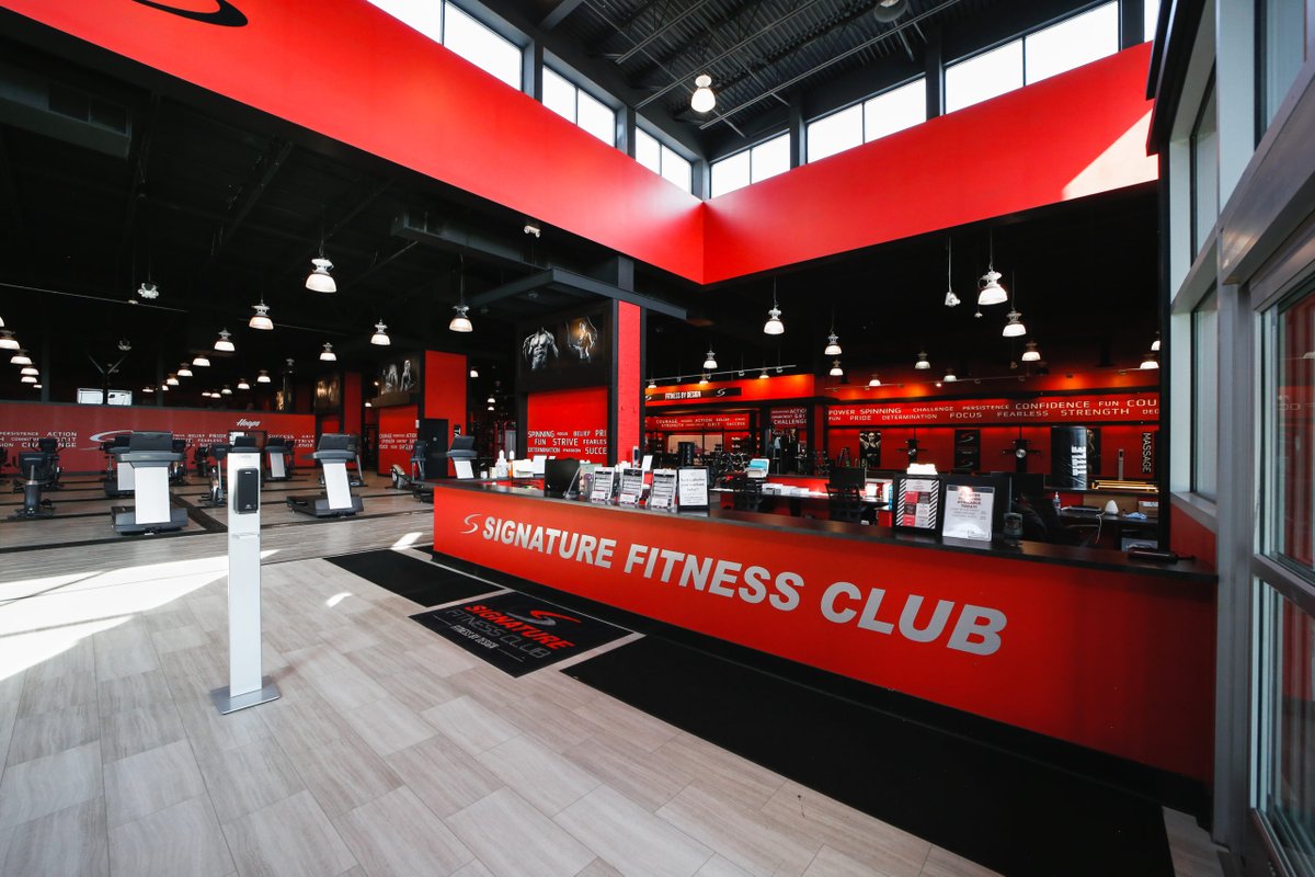 Signature Fitness Club has leased 37,000 SF at Prairie Towne Center in #schaumburg. They will be opening this fall at the Kohls and At Home anchored center. Contact us about add'l leasing opportunities. #retailrealestate #CBRE #shoppingcenters #retailleasing #CRE #CBREretail