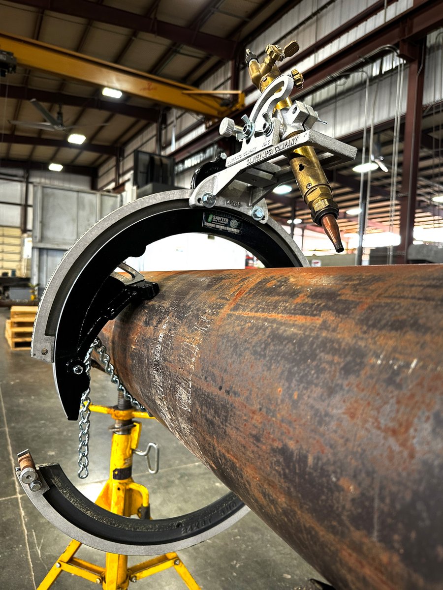 SawyerMFG's tweet image. The Quick Set Beveling Machine is hinged to place anywhere on the pipe! And the full travel ring provides a smoother cut with no torch jump.

More questions about our equipment?
☎ 918-834-2550
📫 sales@sawyermfg.com
💻 sawyermfg.com

#bevelingmachine #pipebe…