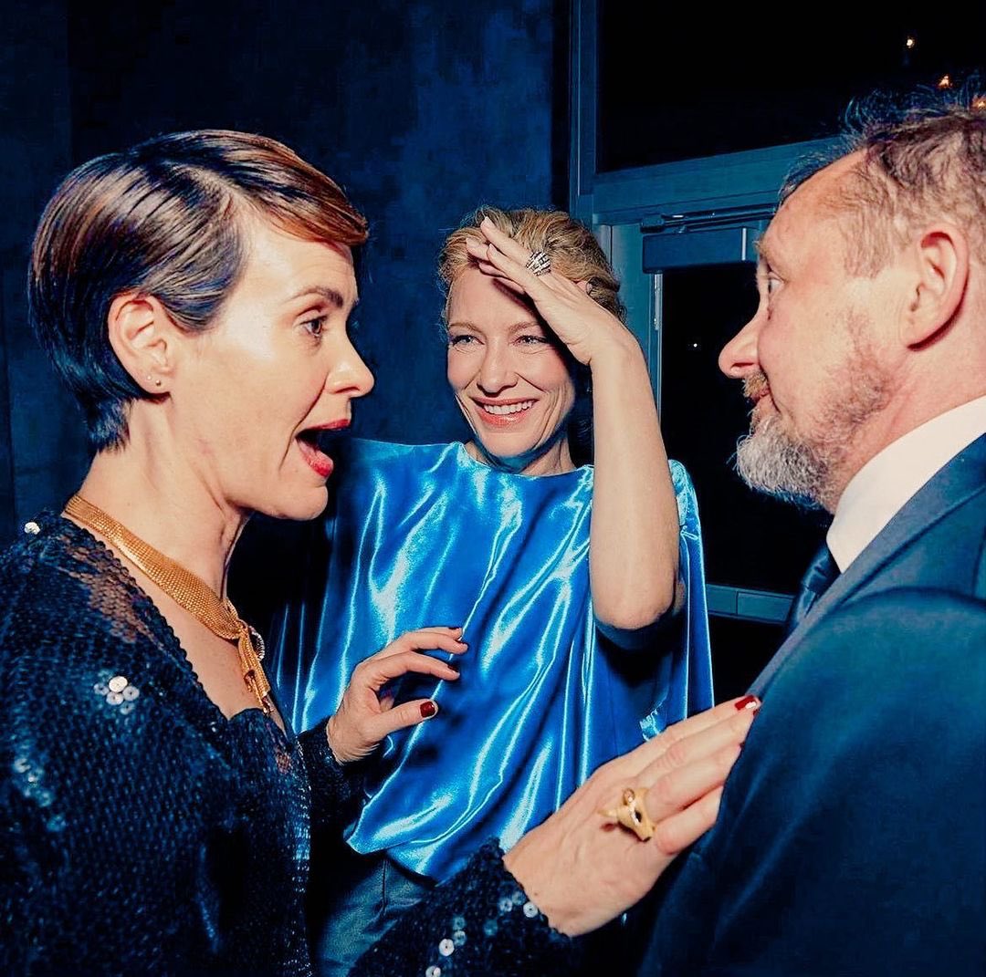 Omg finally! #CateBlanchett and #sarahpaulson (and Andrew) 🥰