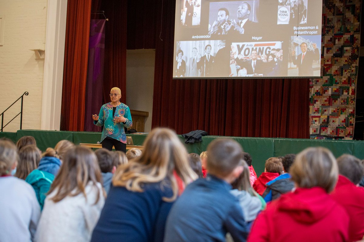 SSSASsaints's tweet photo. Author Paula Young Shelton visited 4th and 5th graders to share stories regarding civil rights, equity, and justice. She shared her memoir, "Child of the Civil Rights Movement" and her book written with her father, civil rights activist Andrew Young, "Just Like Jesse Owens." https://t.co/CaPDMOiFJc