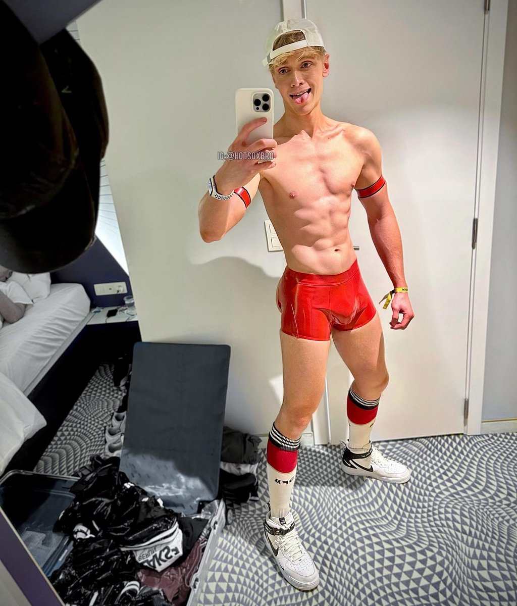 hotsbro1's tweet photo. x
Rt if you wanna see the back 😈🍎
x https://t.co/m3DRE94h9o