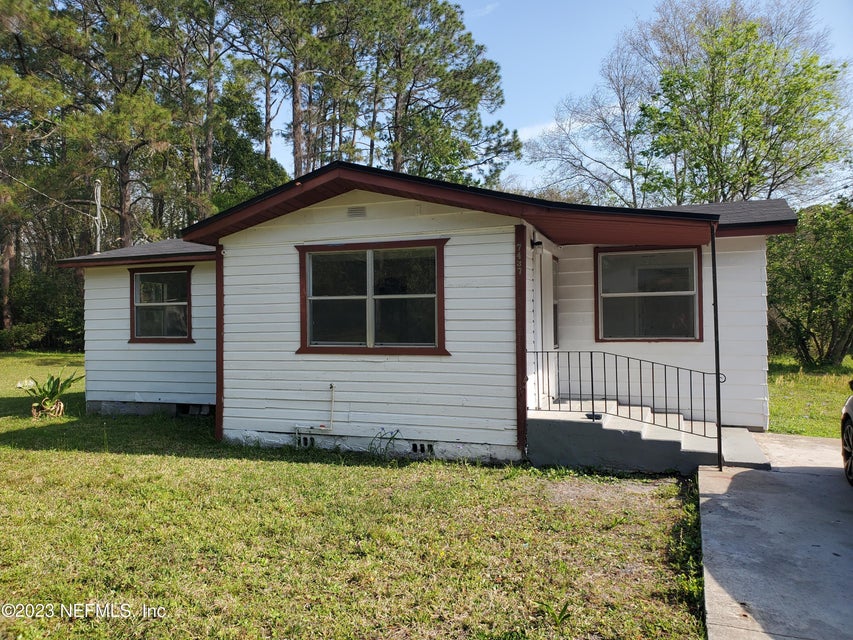 JulieTLee's tweet photo. This 3 BD/ 1 BA in Jacksonville MUST be seen. Call, text or direct message me for more info!  https://t.co/8WmTIdvKDz https://t.co/2vn07KTVBE